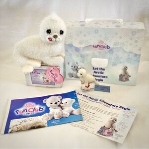 2002 Fun Club Membership Kit Precious Moments ft. Exclusive Seal Figure & Plush